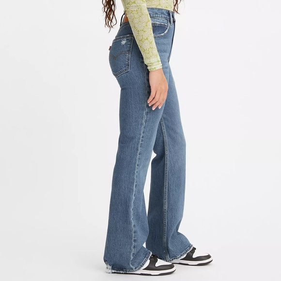 Levi’s 70’s High Rise Flare Jeans - Picture 3 of 12